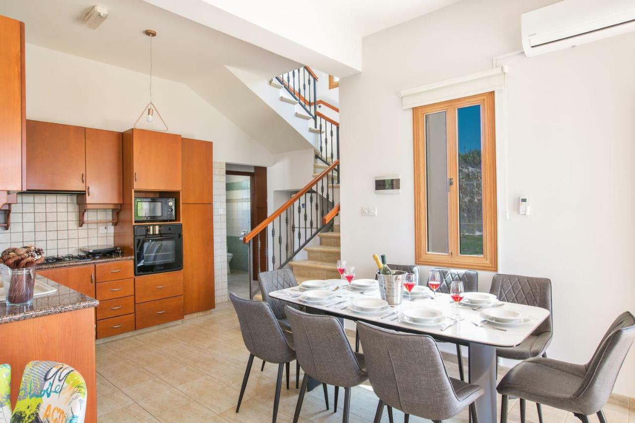 Krasas Villa โปรทาราส ภายนอก รูปภาพ